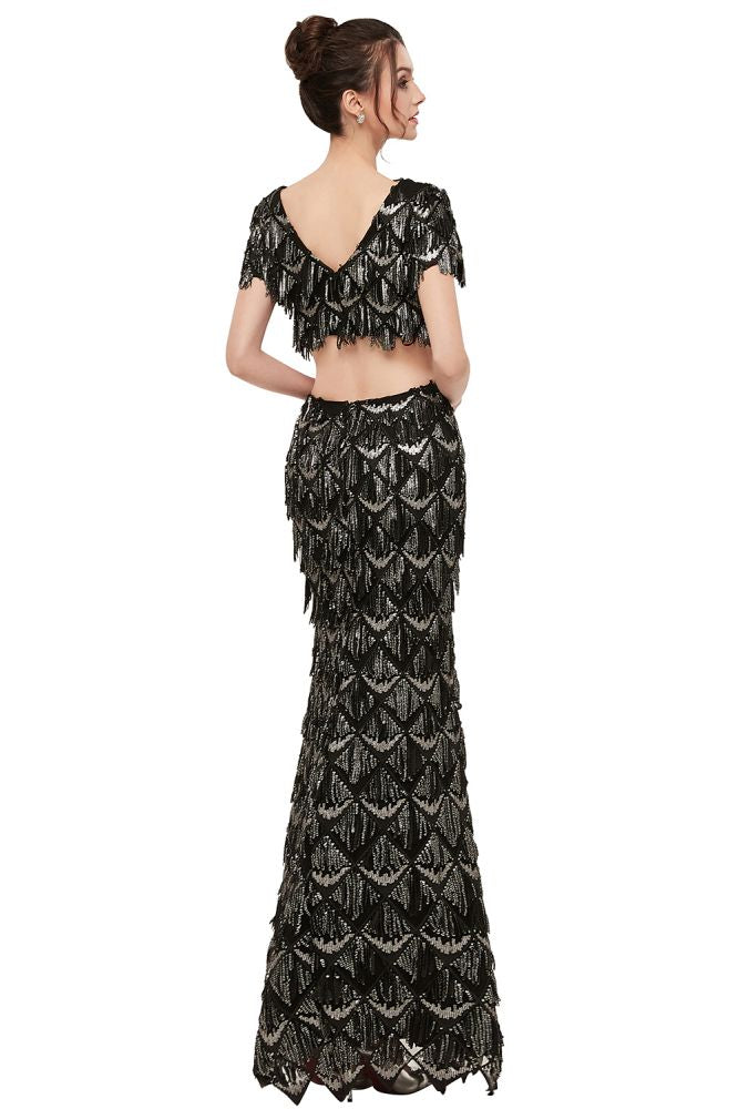 Looking for Prom Dresses,Evening Dresses in Sequined, Mermaid,Two Pieces style, and Gorgeous Pattern,Sequined work  MISSHOW has all covered on this elegant Two-piece Mermaid V-neck Short Sleeves Long Sequined Black Prom Dresses.
