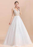 This elegant V-neck Tulle wedding dress with Lace could be custom made in plus size for curvy women. Plus size Sleeveless A-line bridal gowns are classic yet cheap.