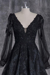 Vintage A-Line Black V-neck Wedding Dresses With Long Sleeves-misshow.com