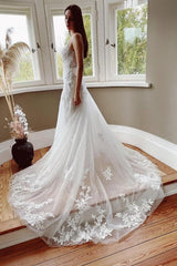 Vintage Mermaid V-neck Spaghetti Straps Lace Wedding Dresses With Train-misshow.com