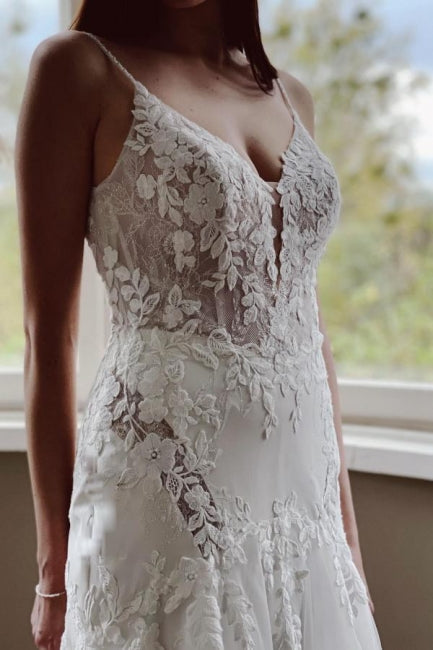 Vintage Mermaid V-neck Spaghetti Straps Lace Wedding Dresses With Train-misshow.com