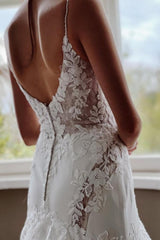 Vintage Mermaid V-neck Spaghetti Straps Lace Wedding Dresses With Train-misshow.com