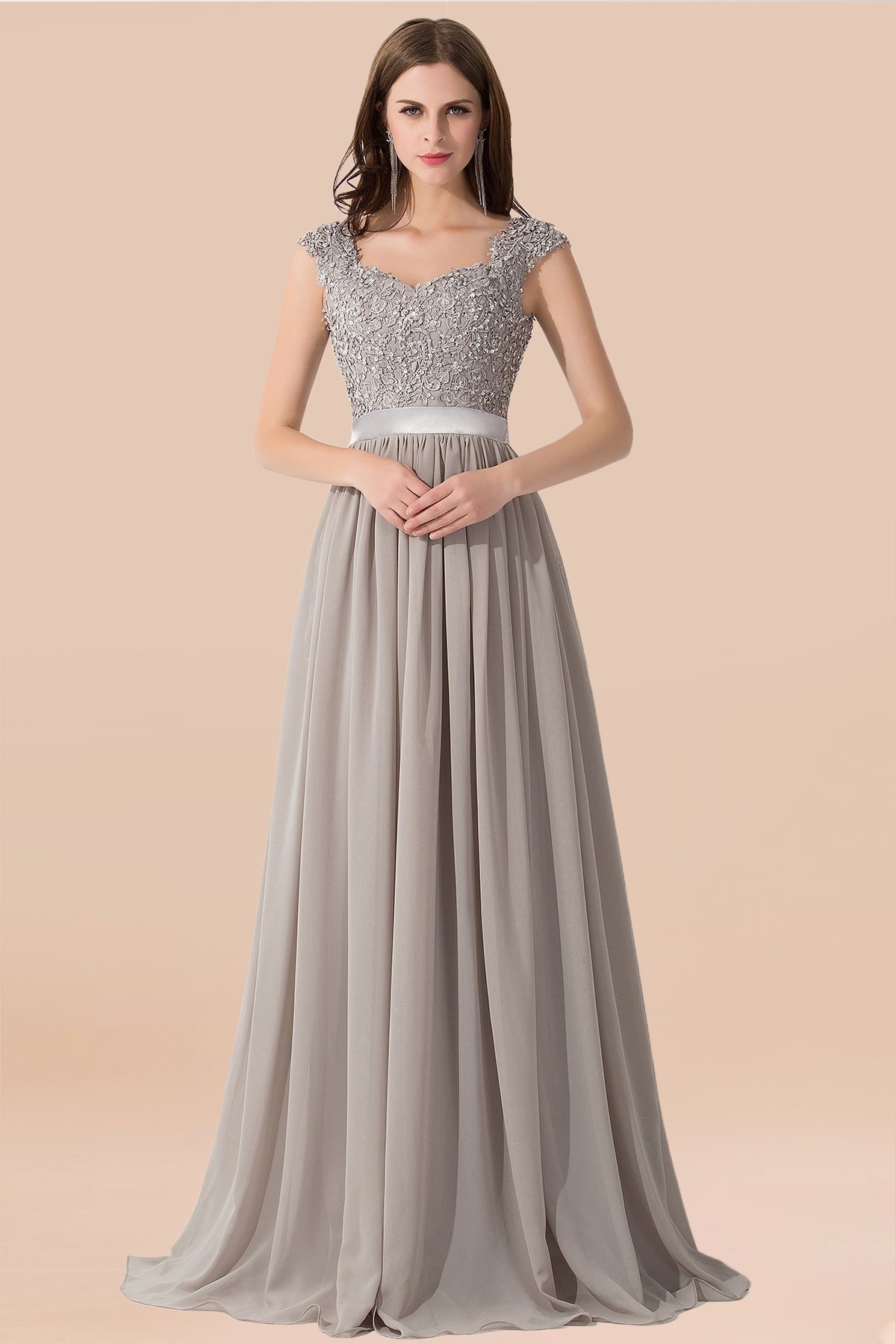 Vintage Silver Sleeveless Long Bridesmaid Dresses With Appliques
