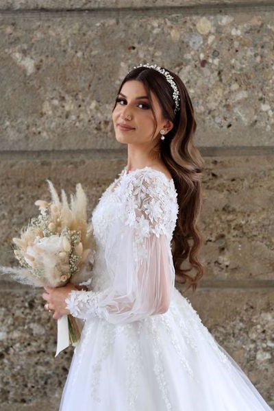 White A-line Long Sleeves Tulle Wedding Dress With Lace-misshow.com