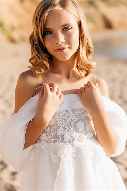 White Short Off the shoulder A line Flower Girls Dress With Lace misshow