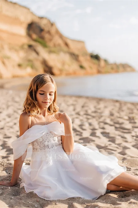 White Short Off-the-shoulder A-line Flower Girls Dress With Lace White Short Off-the-shoulder A-line Flower Girls Dress With Lace